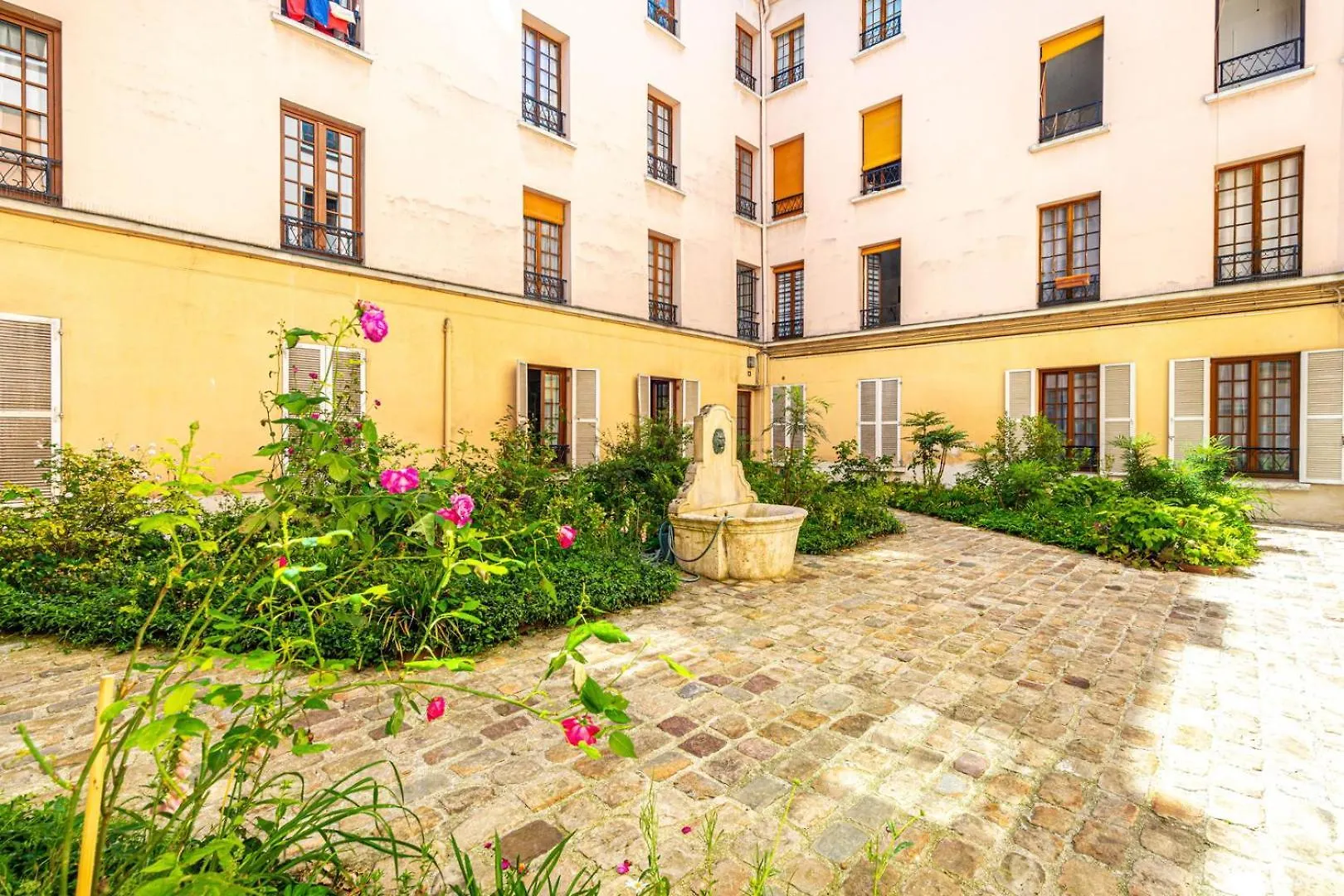 Ferienwohnung Guestready - Elegant Retreat Near The Eiffel Tower Paris